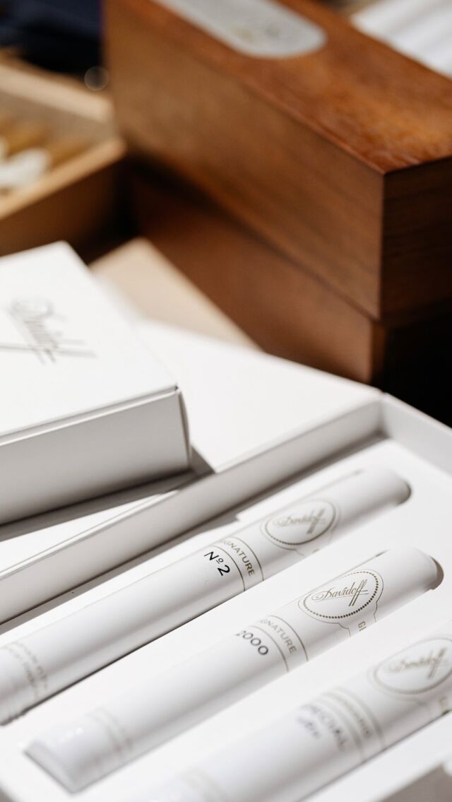 Наша рекомендация - подарочный набор
Davidoff Tubos Selection

Davidoff Signature N° 2
Davidoff Signature 2000
Davidoff Aniversario special «R»

Страна производитель: Доминиканская Республика

Стоимость набора 78 900 тг

Отель Rixos Almaty
+7 705 873 44 45

———

Our recommendation - gift set
Davidoff Tubos Selection

Davidoff Signature N° 2
Davidoff Signature 2000
Davidoff Aniversario special «R» 

Country of origin: Dominican Republic

Price 78 900 kzt

Rixos Almaty hotel
+7 705 873 44 45